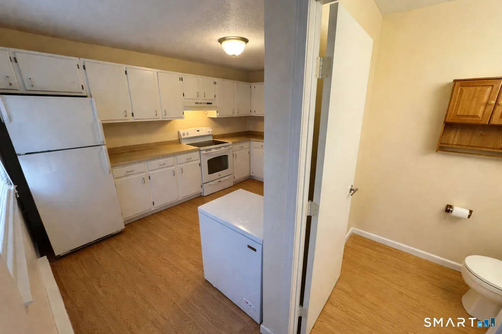Unit for sale at 519 Scott Road, Waterbury, CT 06705