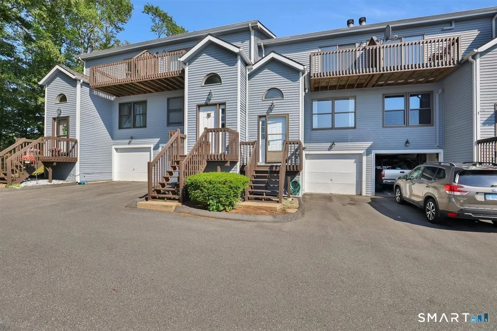 Unit for sale at 606 Lake Vista Drive, East Hampton, CT 06424