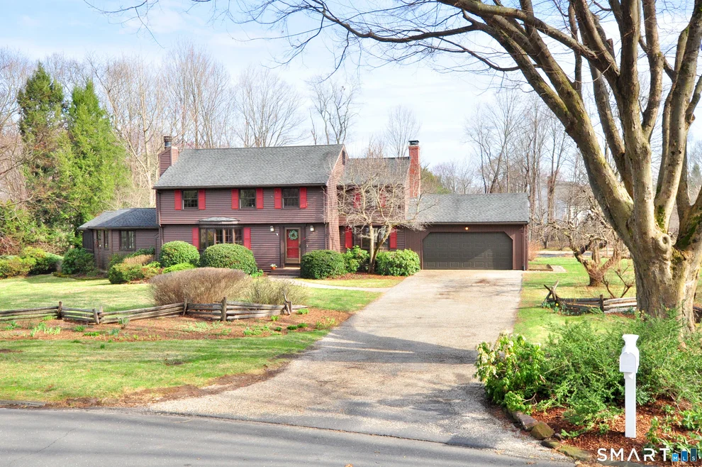 Unit for sale at 14 North Drive, Simsbury, CT 06070