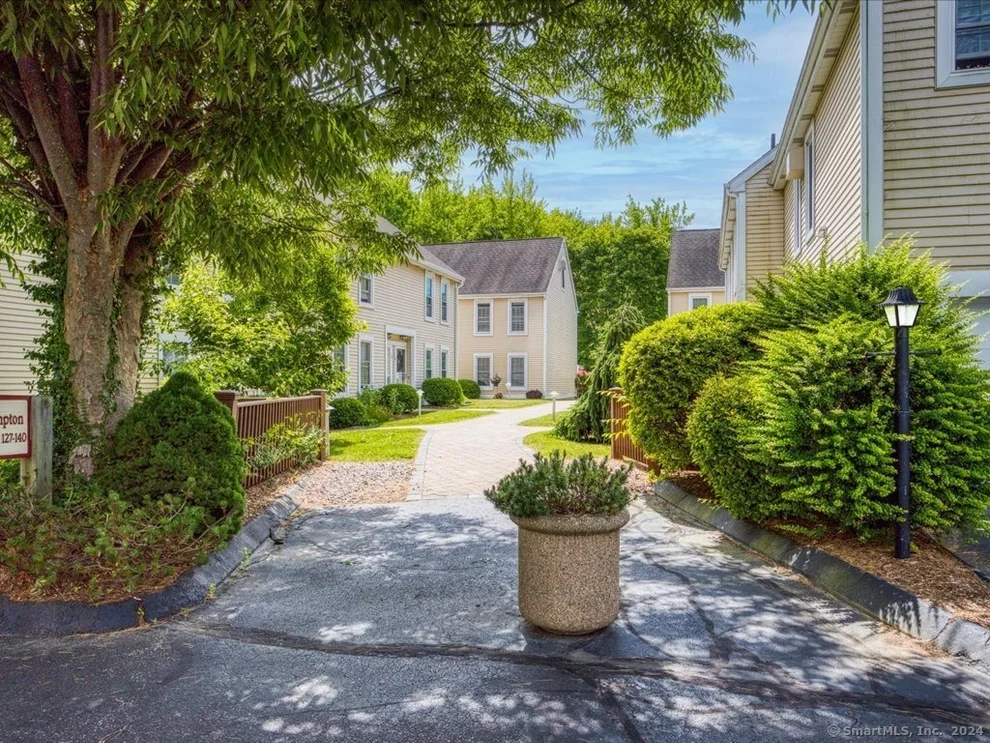 Unit for sale at 54 Rope Ferry Road, Waterford, CT 06385