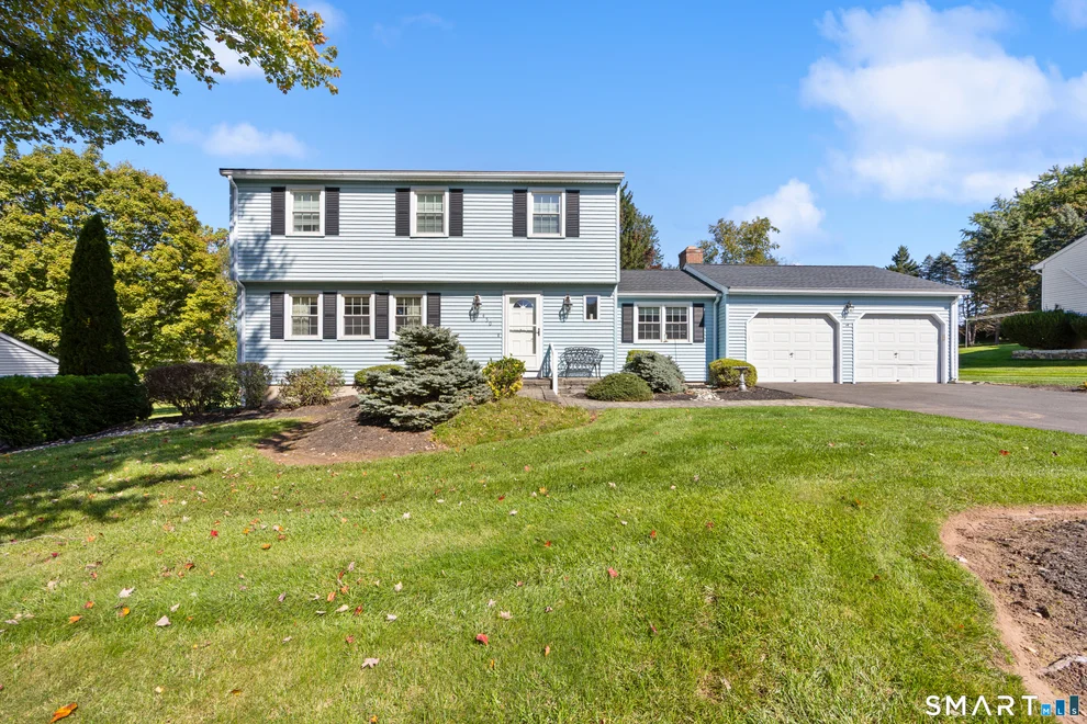 Unit for sale at 450 Cardinal Lane, Cheshire, CT 06410