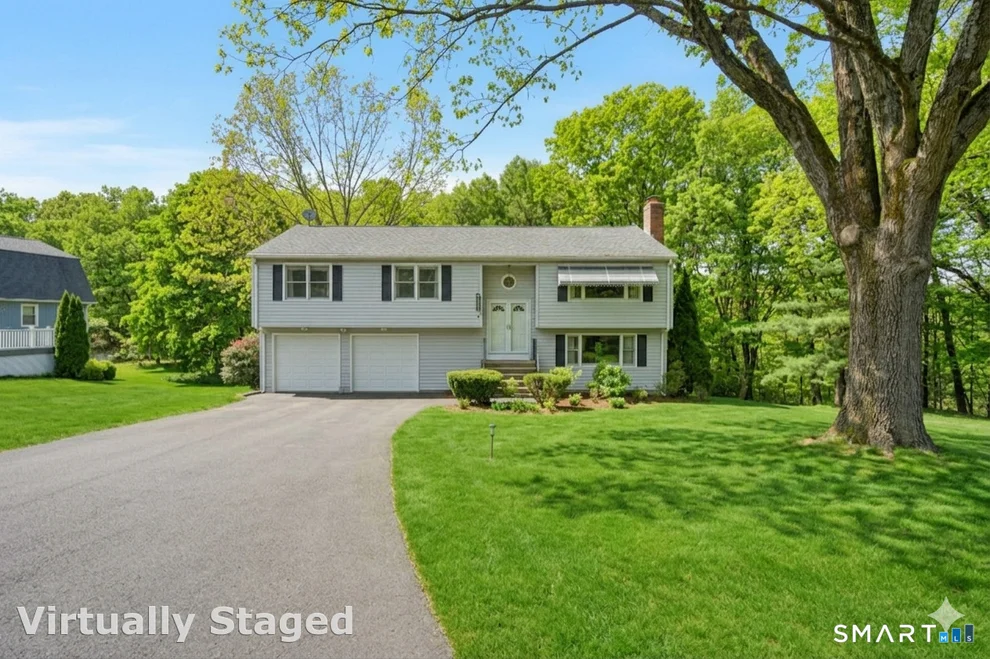 Unit for sale at 4 Woodland Hollow Street, Windsor Locks, CT 06096