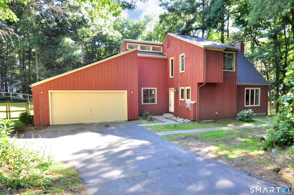 Unit for sale at 11 Fawn Drive, Granby, CT 06035