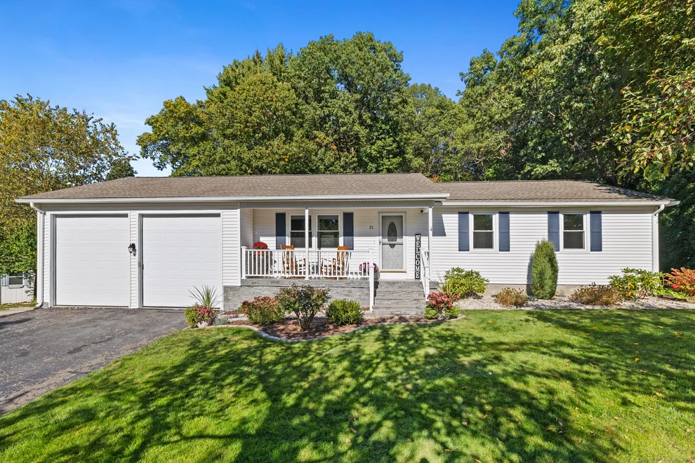 Unit for sale at 21 Gideon Lane, Glastonbury, CT 06033