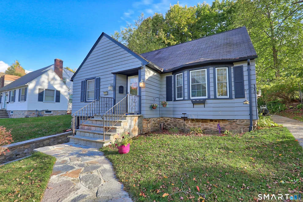 Unit for sale at 102 Waverly Street, Waterbury, CT 06710