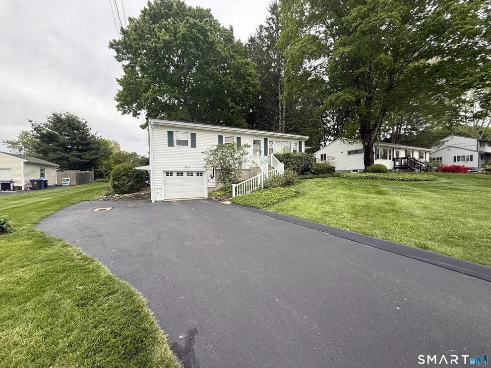 Unit for sale at 321 Canterbury Turnpike, Norwich, CT 06360