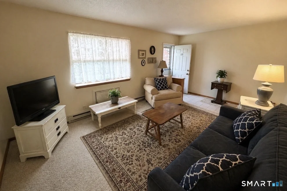 Unit for sale at 975 Meriden Road, Waterbury, CT 06705