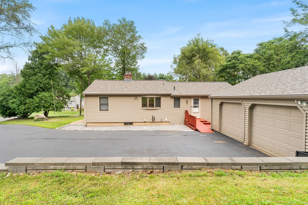 Unit for sale at 866 Mount Vernon Road, Southington, CT 06489
