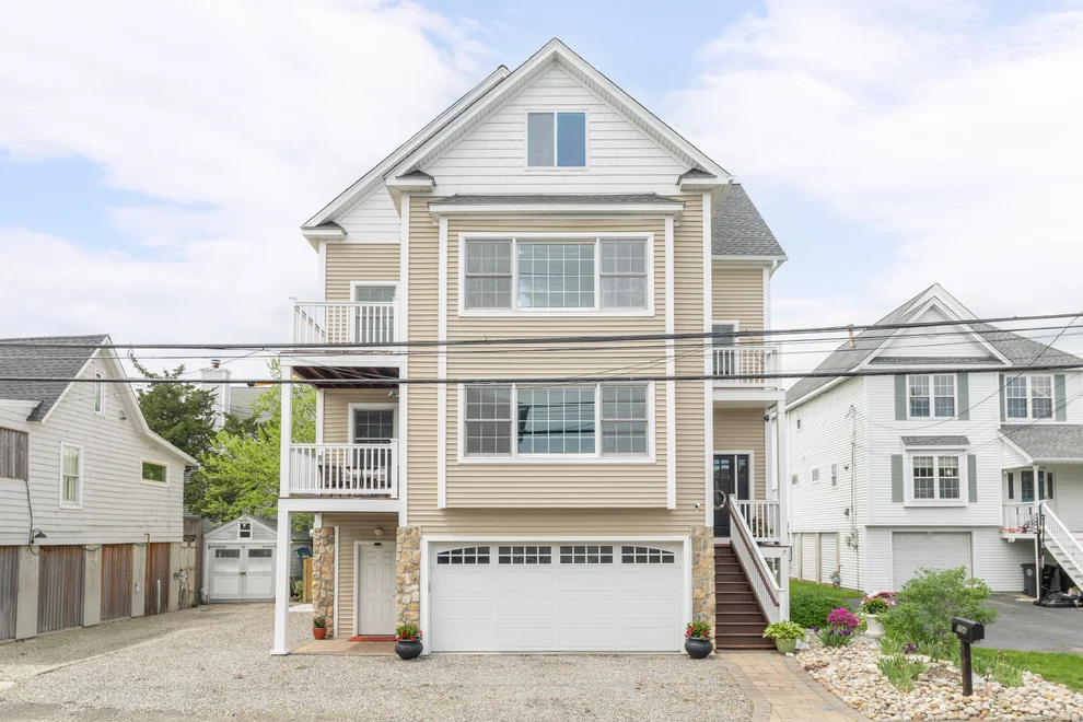 Unit for sale at 106 Milford Point Road, Milford, CT 06460