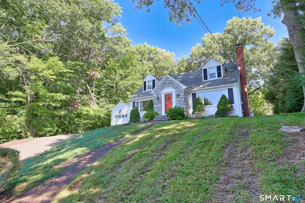 Unit for sale at 24 Bracewood Road, Waterbury, CT 06706