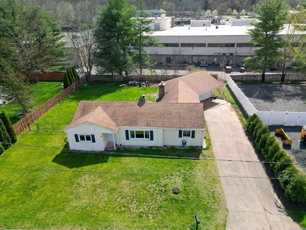 Unit for sale at 6 Oak Road, Cromwell, CT 06416