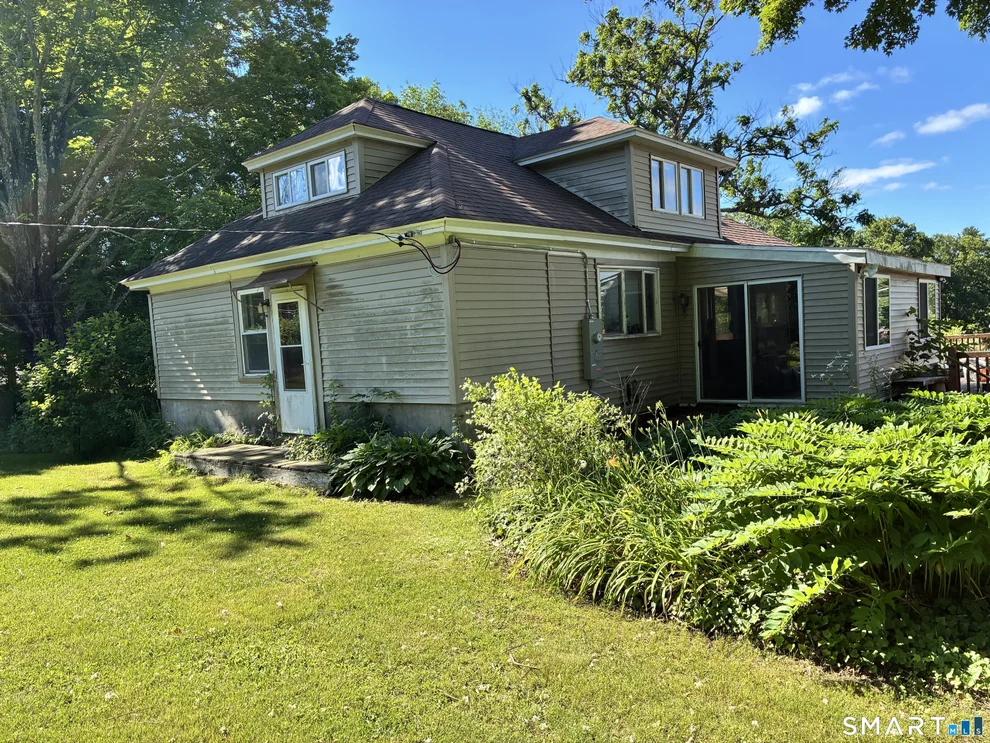 Unit for sale at 514 Mashamoquet Road, Pomfret, CT 06259