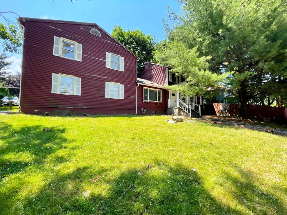 Unit for sale at 8 Hillside Avenue, Stamford, CT 06902