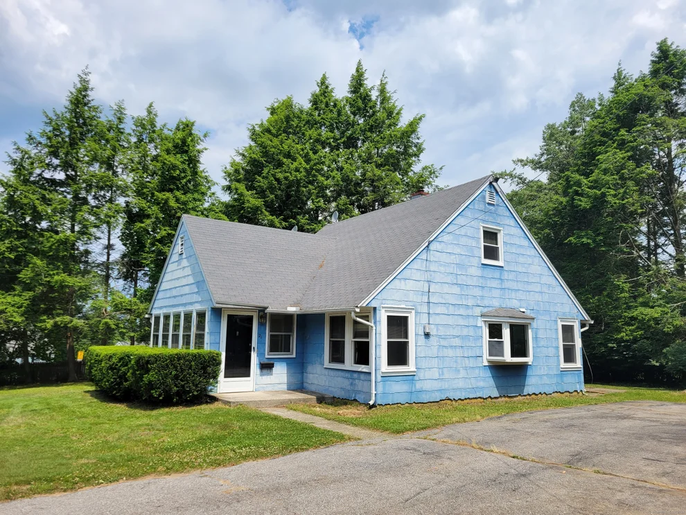 Unit for sale at 21 Lynwood Drive, Windham, CT 06226