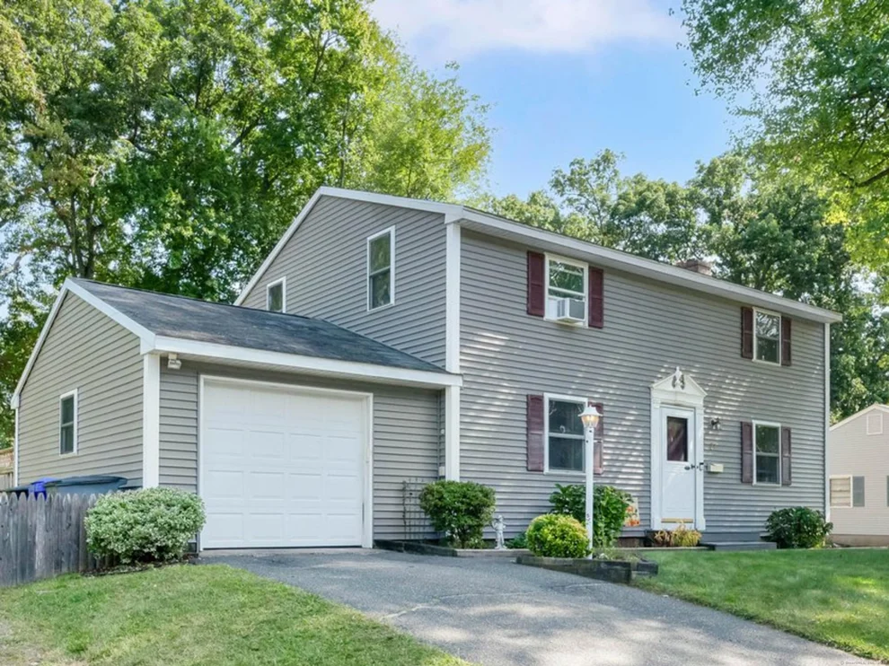 Unit for sale at 27 Standish Street, Enfield, CT 06082