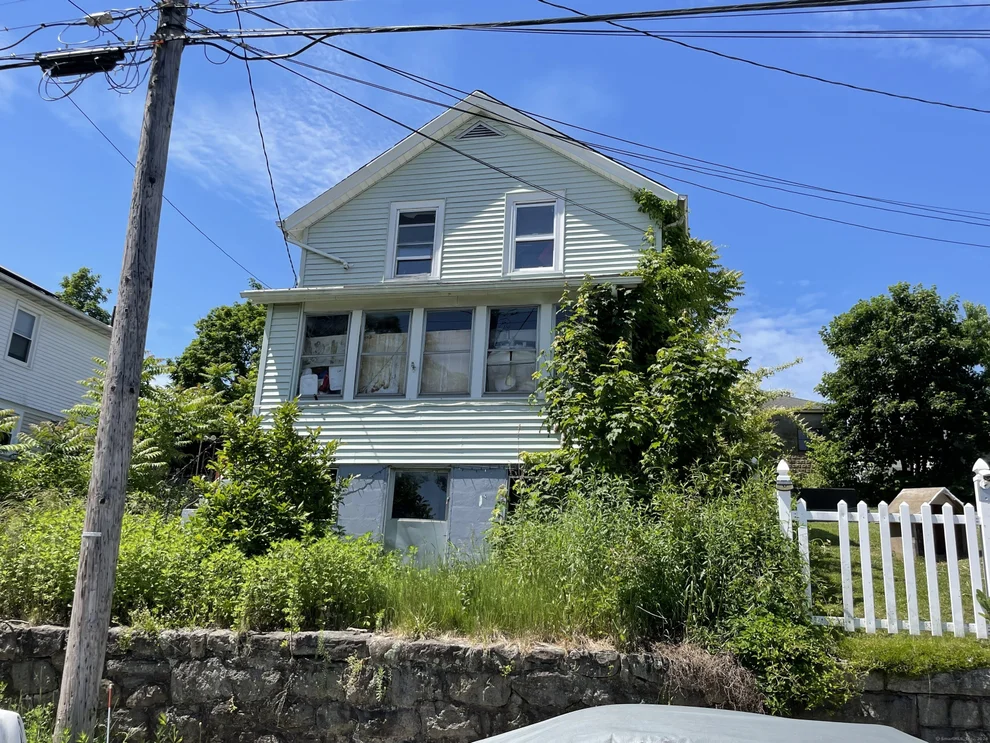 Unit for sale at 18 High Street, New London, CT 06320