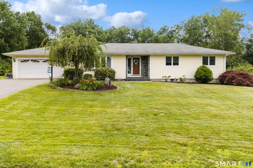 Unit for sale at 8 Lindsley Drive, Wolcott, CT 06716