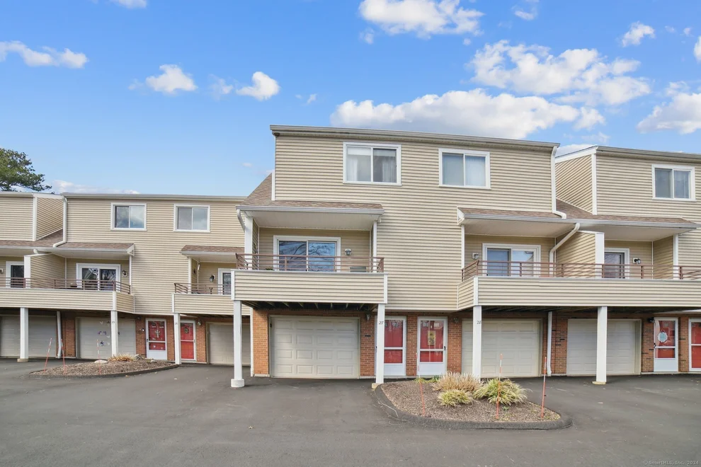 Unit for sale at 1549 Main Street, Meriden, CT 06450