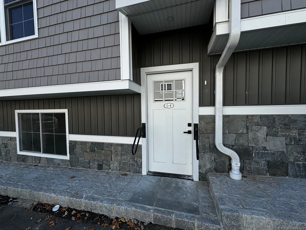 Unit for sale at 243 Echo Lake Road, Watertown, CT 06795