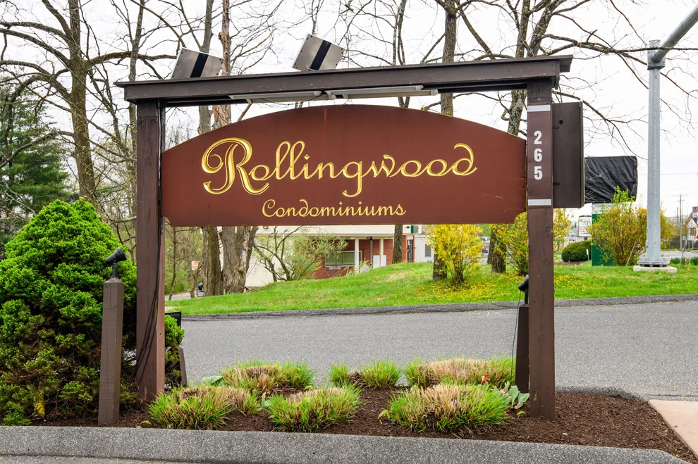 Unit for sale at 22 Rollingwood Drive, Brookfield, CT 06804