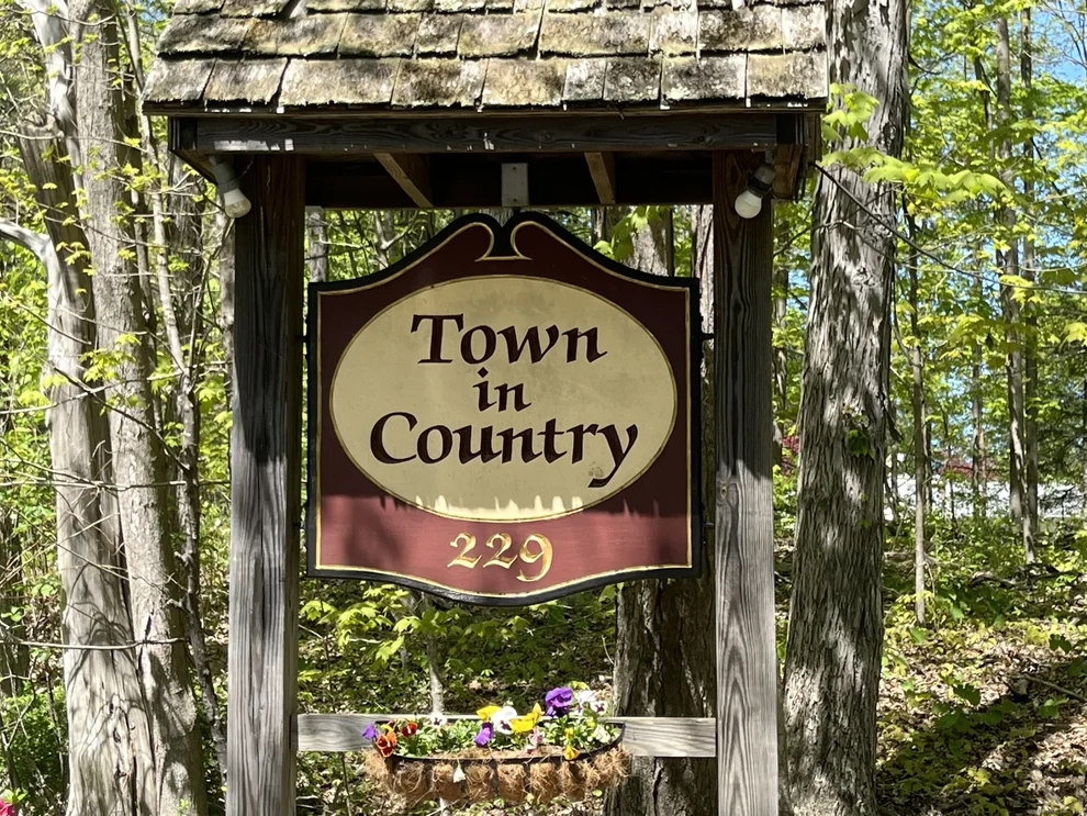 Unit for sale at 229 Bacon Pond Road, Woodbury, CT 06798