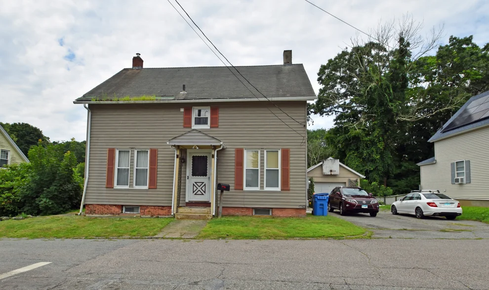 Unit for sale at 175 palmer Street Extension, Norwich, CT 06360