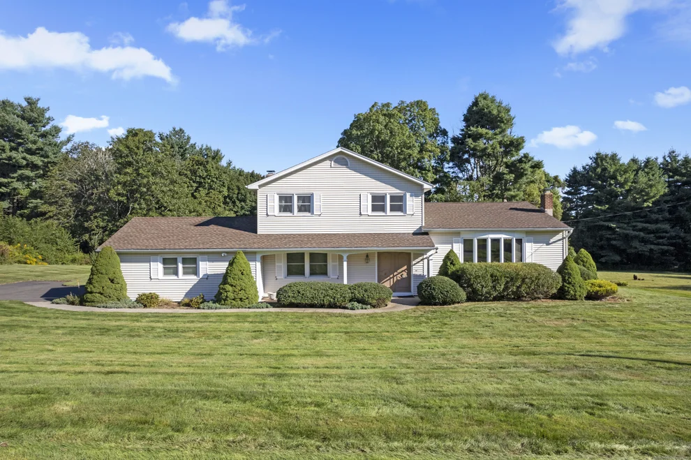 Unit for sale at 54 Juniper Drive, North Haven, CT 06473