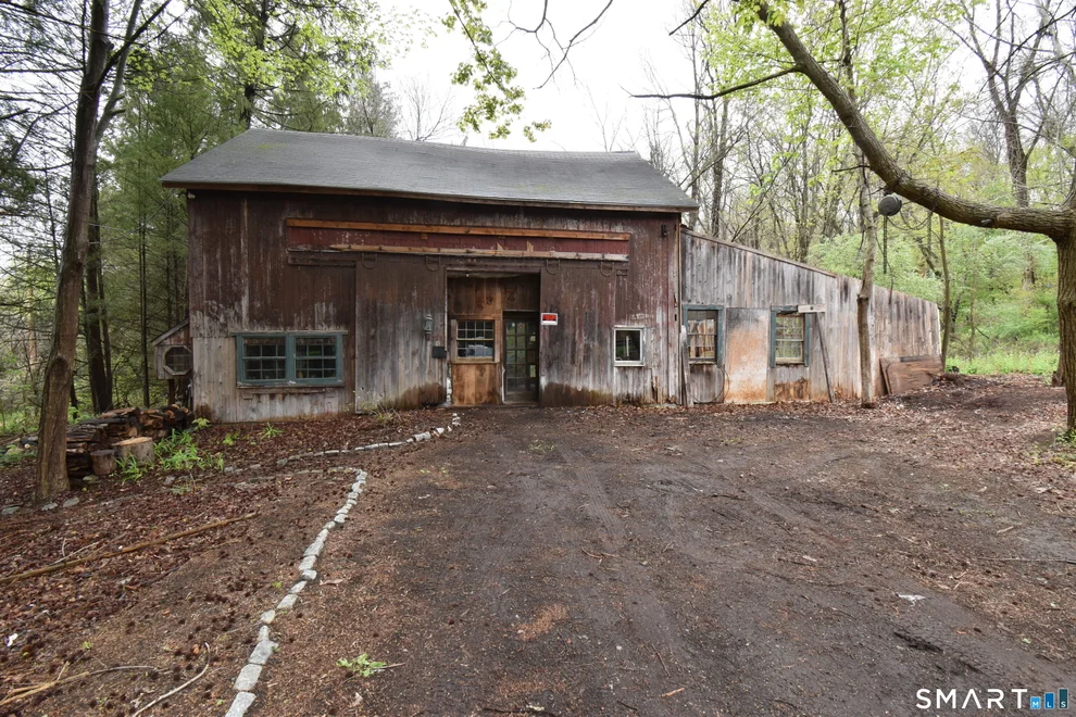 Unit for sale at 277 Peter Road, Southbury, CT 06488