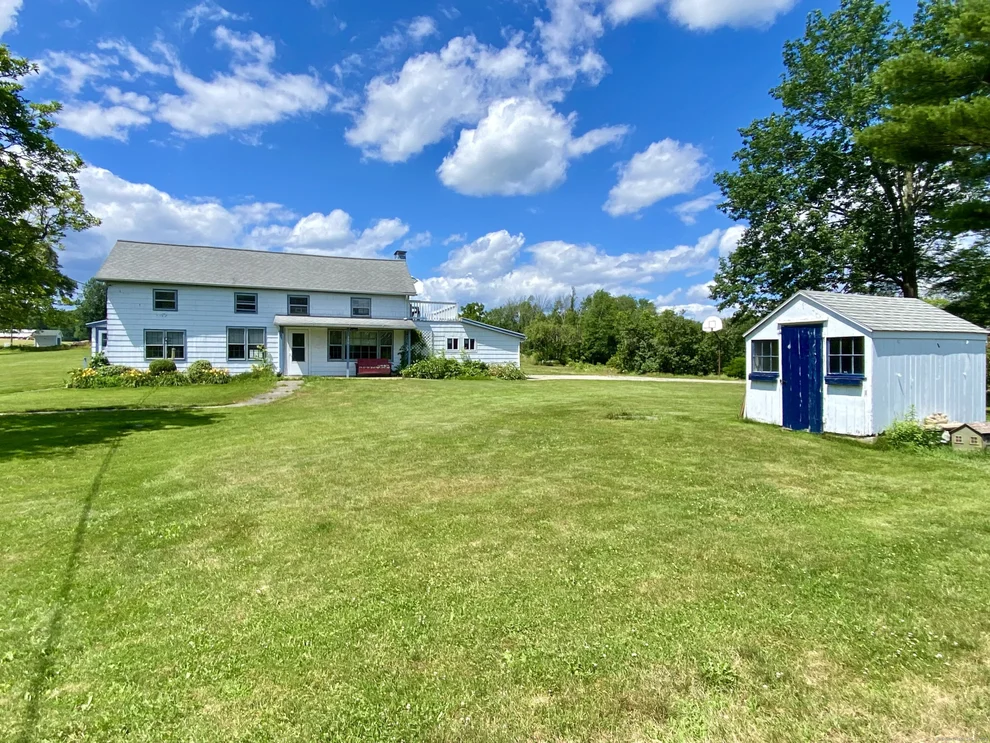 Unit for sale at 340 County Road, Woodstock, CT 06281