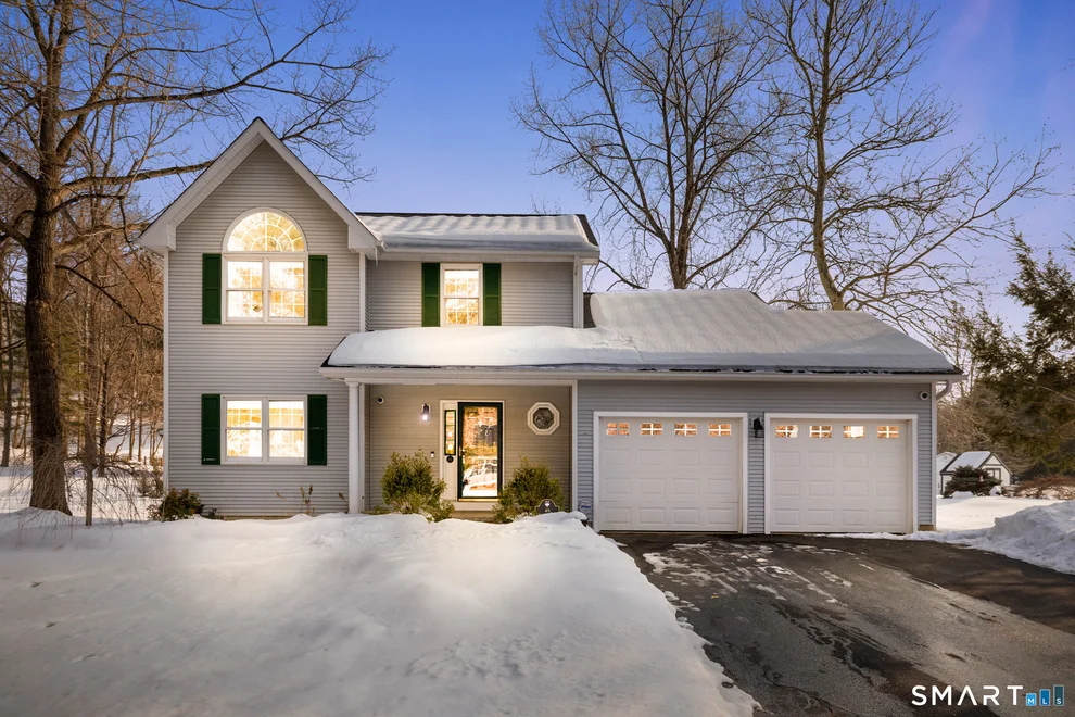 Unit for sale at 49 Folly Brook Lane, Manchester, CT 06040