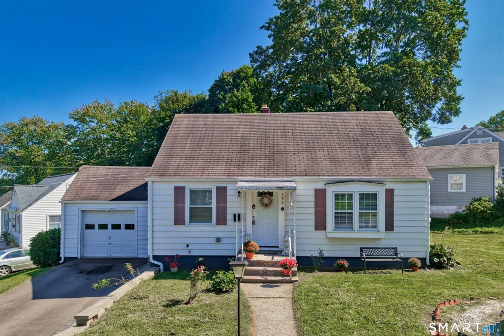 Unit for sale at 396 Quinn Street, Naugatuck, CT 06770