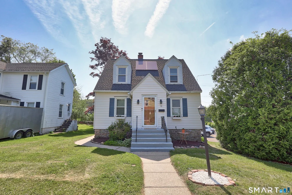Unit for sale at 74 Pullen Avenue, Watertown, CT 06779