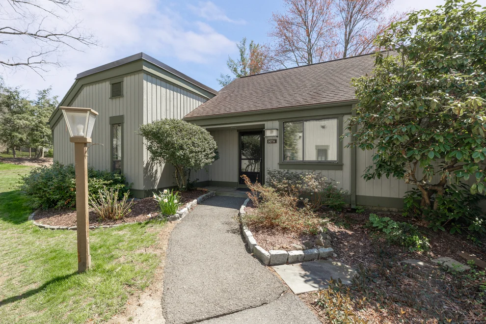 Unit for sale at 907 Heritage Village, Southbury, CT 06488
