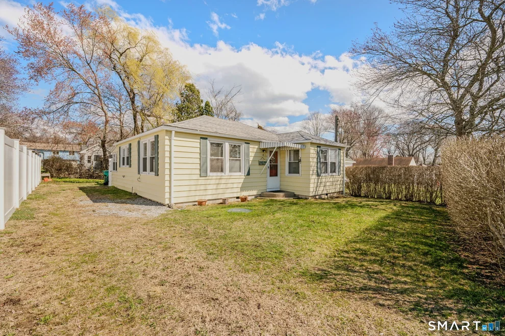 Unit for sale at 8 Biscayne Boulevard, Old Lyme, CT 06371