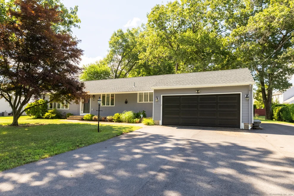 Unit for sale at 640 Prospect Street, Southington, CT 06479