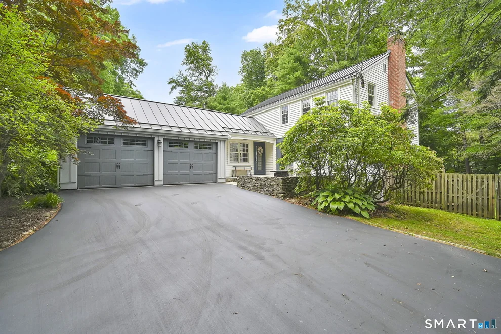 Unit for sale at 8 Virginia Lane, Simsbury, CT 06070