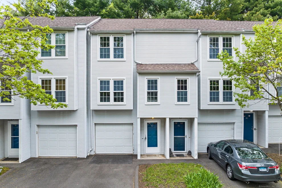 Unit for sale at 380 Hitchcock Road, Waterbury, CT 06705