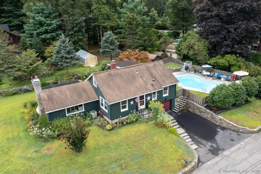 Unit for sale at 46 Hemlock Drive, Deep River, CT 06417