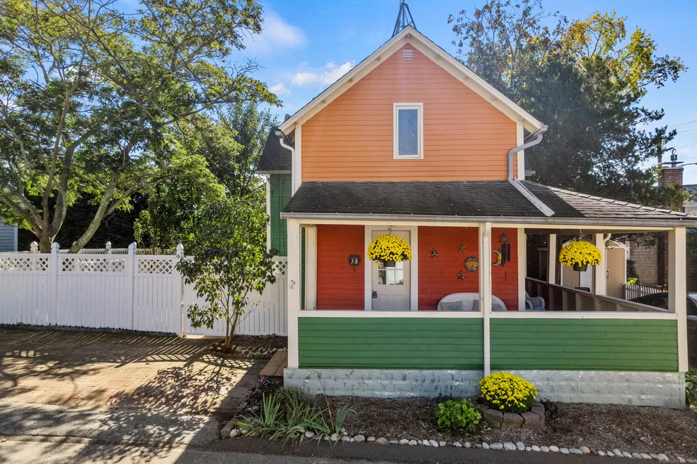 Unit for sale at 14 High Street, East Lyme, CT 06357