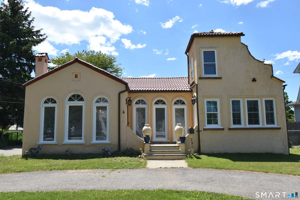 Unit for sale at 292 Naugatuck Avenue, Milford, CT 06460