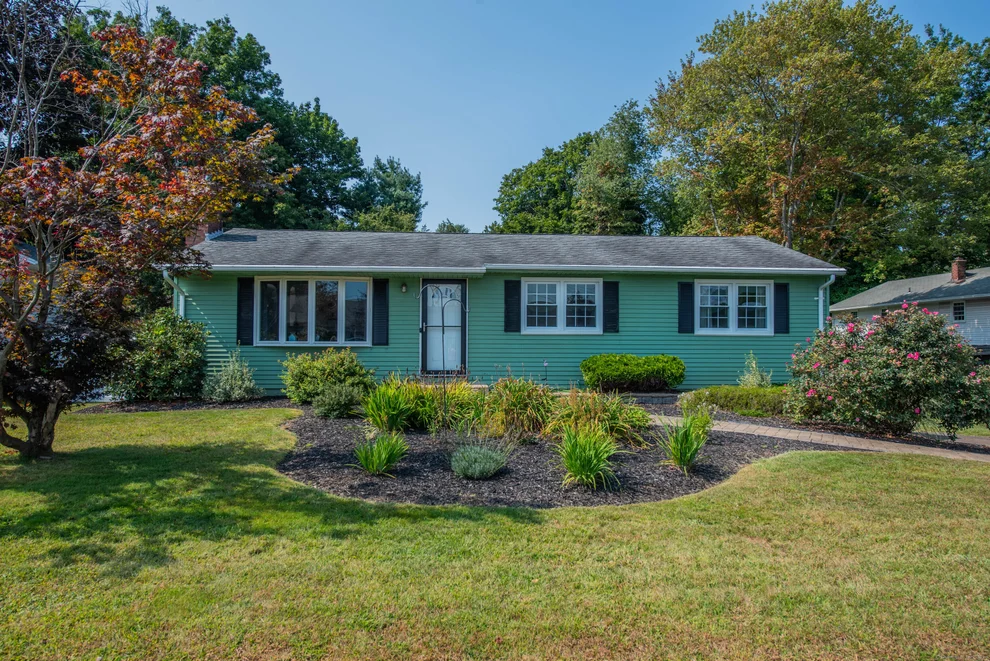 Unit for sale at 90 Dana Lane, Meriden, CT 06451