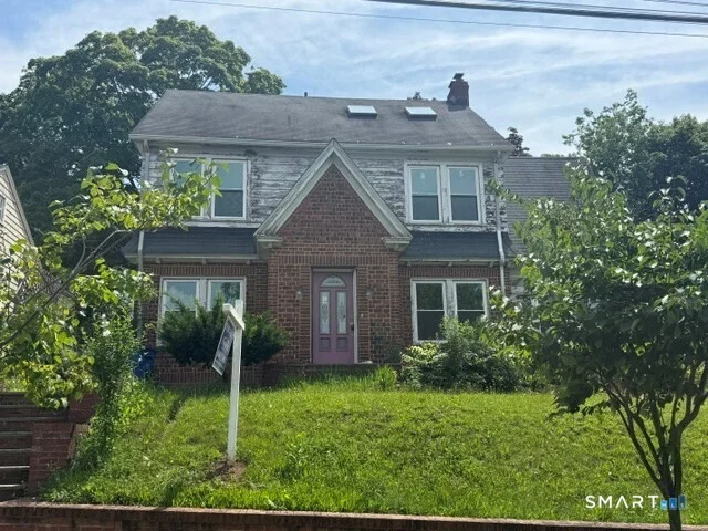 Unit for sale at 105 Roydon Road, New Haven, CT 06511