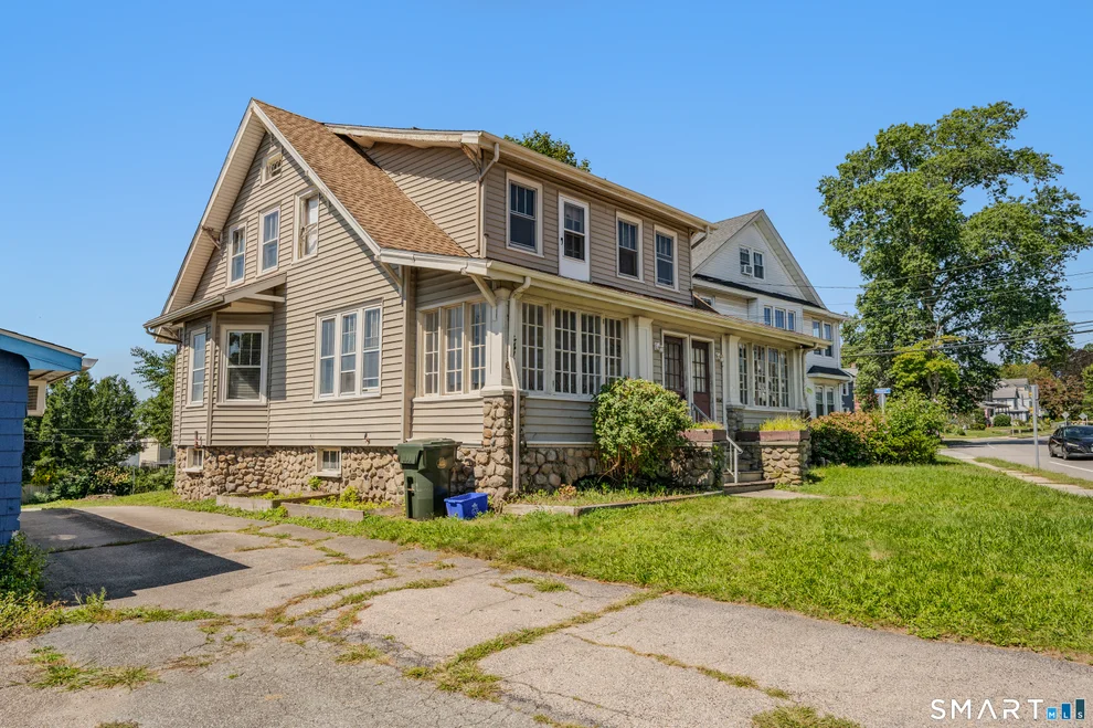 Unit for sale at 367 Ocean Avenue, New London, CT 06320