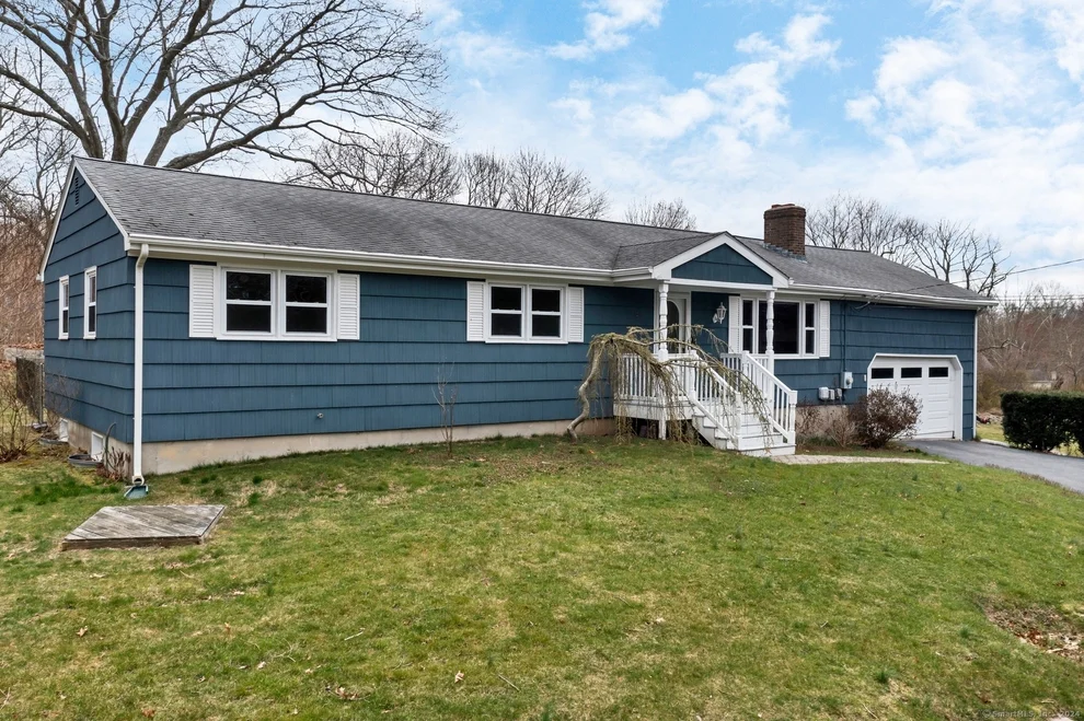 Unit for sale at 81 Bloomingdale Road, Waterford, CT 06375