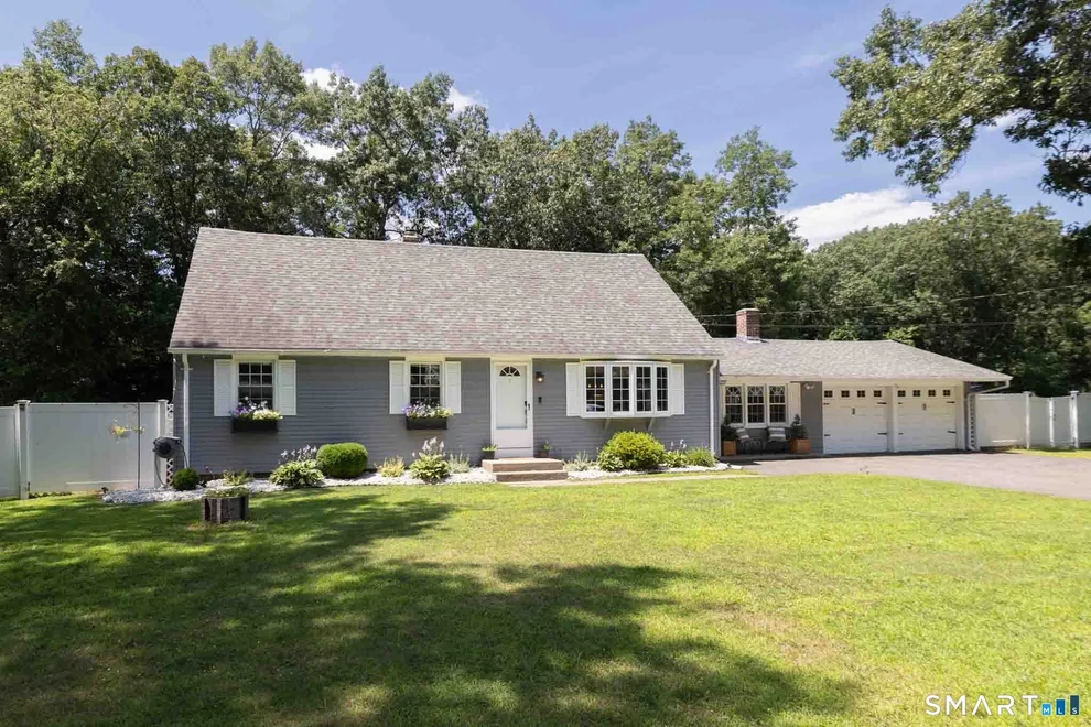 Unit for sale at 18 Norwood Drive, Southington, CT 06489