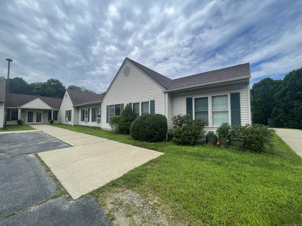 Unit for sale at 30 Knollwood Drive, Canterbury, CT 06331