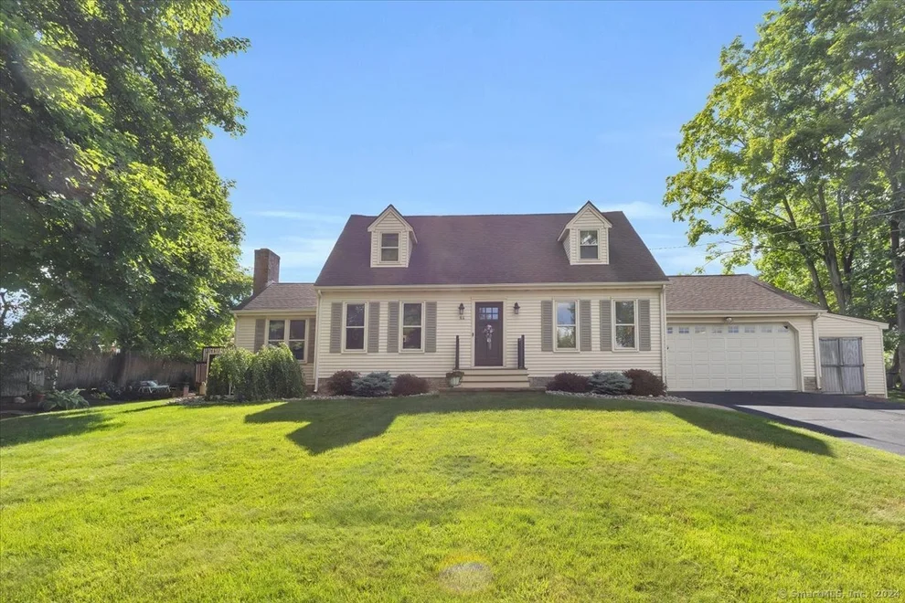 Unit for sale at 84 Matthews Street, Southington, CT 06489