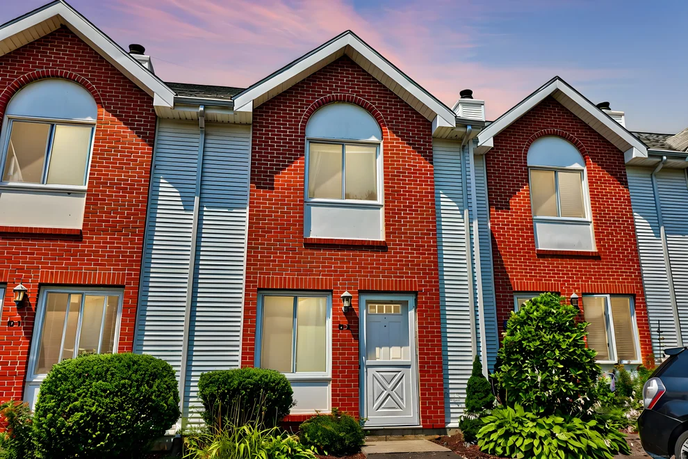 Unit for sale at 585 Park Road, Waterbury, CT 06708