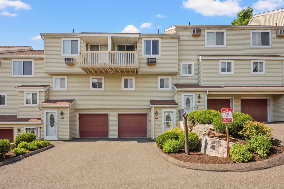 Unit for sale at 104 Coalpit Hill Road, Danbury, CT 06810