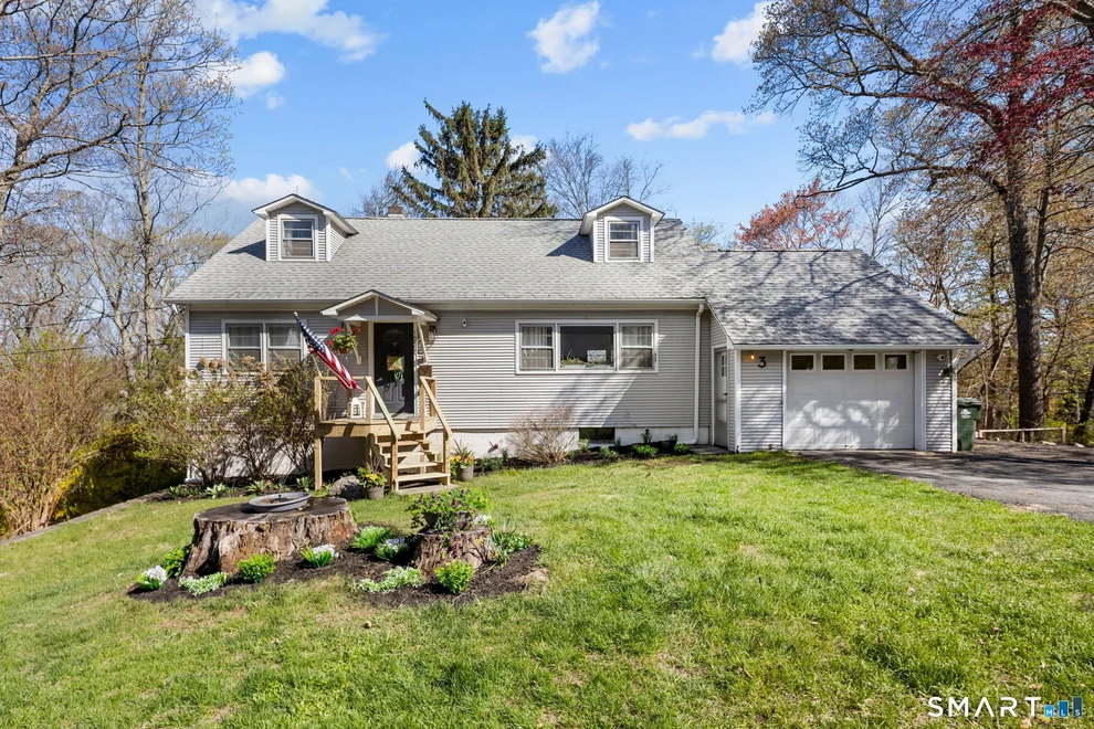 Unit for sale at 3 Sweetcake Mountain Road, New Fairfield, CT 06812